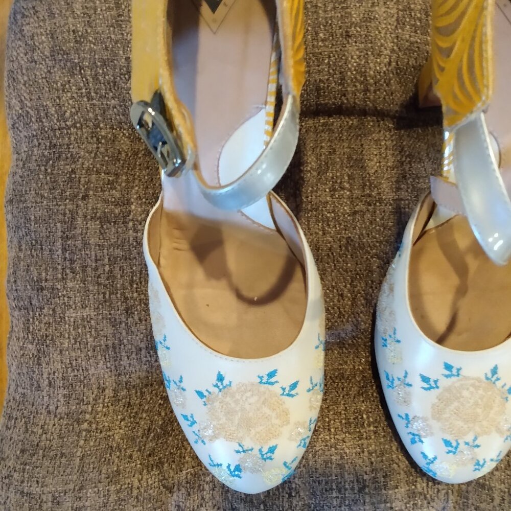 John Fluevog Miracle Platform Flora - Picture 5 of 5